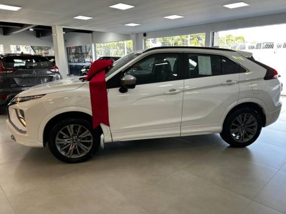 MITSUBISHI ECLIPSE CROSS 1.5 MIVEC TURBO GASOLINA RUSH CVT MITSUBISHI ECLIPSE CROSS 1.5 MIVEC TURBO GASOLINA RUSH CVT
